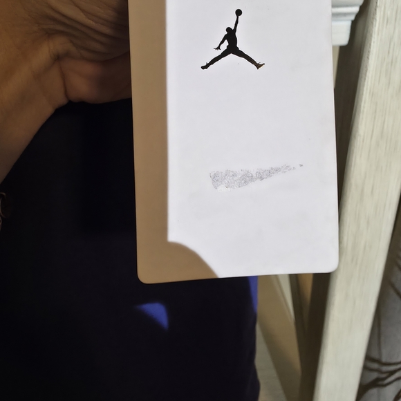 Jordan Purple Kids T-Shirt Small NWT - Picture 5 of 7